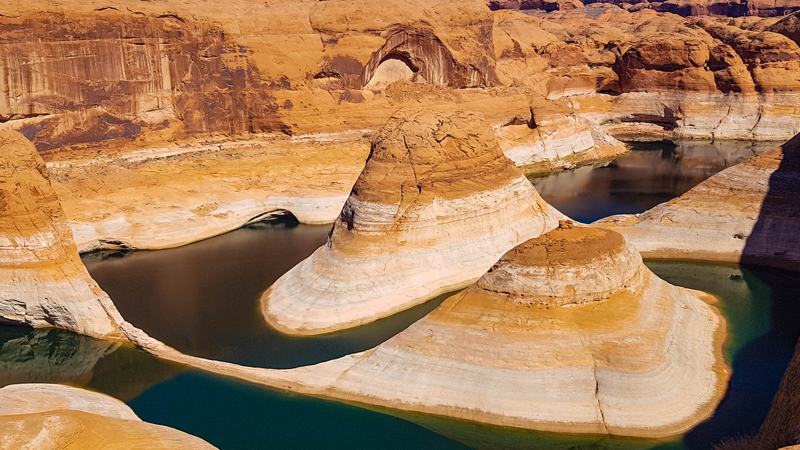reflection-canyon-escalante-national-park
